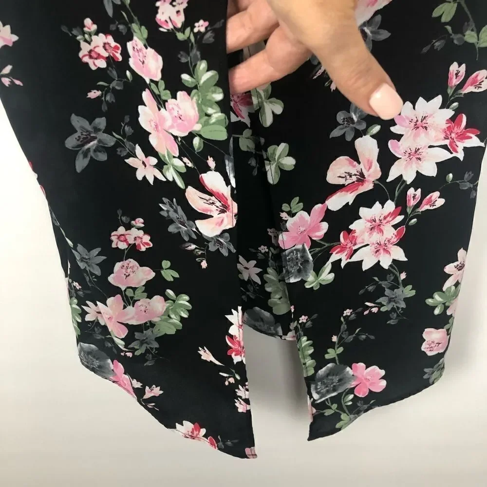Express sleeveless top